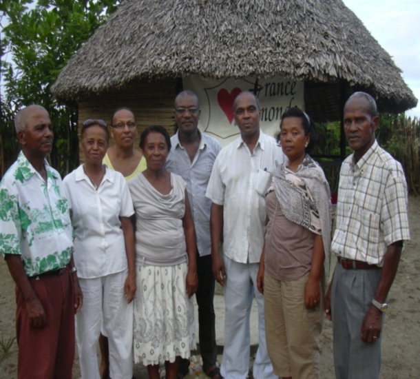 A l'invitation des membres de CDFM de Fénérive-Est,Le Président de l'ONG Cœur De France Monde a fait un voyage de travail en terre Malgache,du 23 décembre 2011 au 2 janvier 2012.